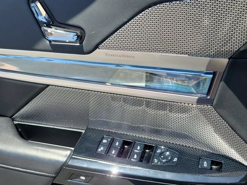 Used 2024 BMW 740i RWD image 17