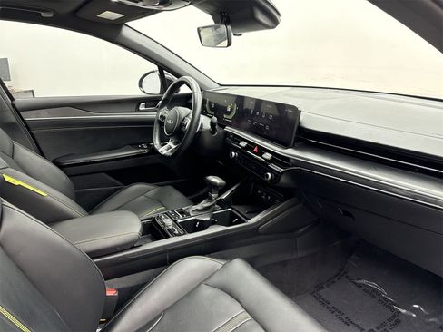 Used 2025 Kia K5 GT image 33