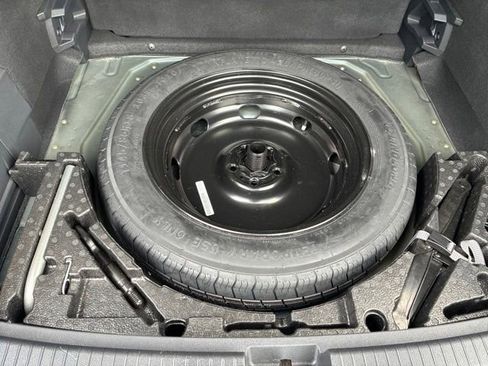 Used 2019 Volkswagen Tiguan SEL AWD/4WD image 35