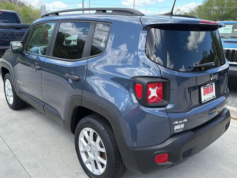 Used 2021 Jeep Renegade Sport w/ Sport Appearance Group AWD/4WD image 7