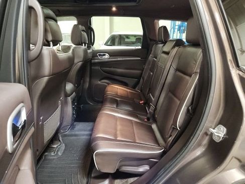 Used 2018 Jeep Grand Cherokee Overland image 25