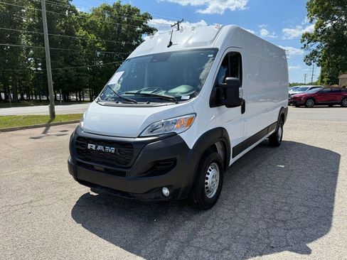 Used 2026 RAM ProMaster 2500 w/ Convenience Group FWD image 1