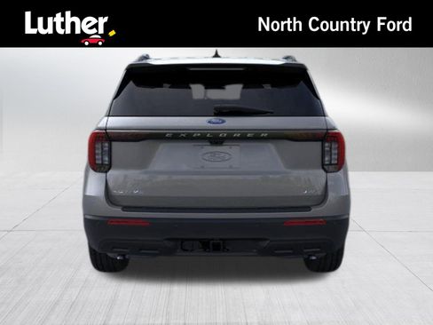 New 2026 Ford Explorer Active image 5