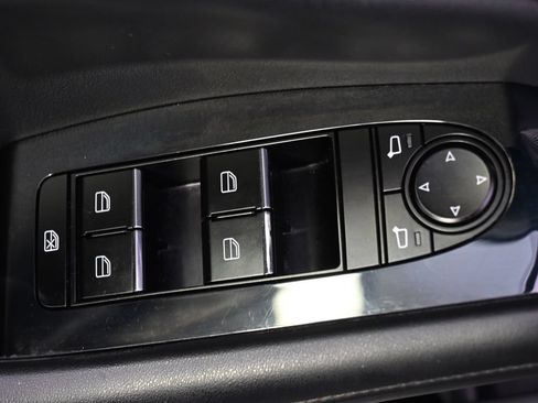 Used 2019 MAZDA MAZDA3 AWD Hatchback w/ Premium Pkg image 23