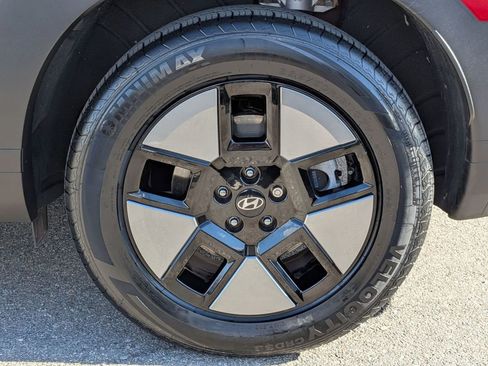 Used 2025 Hyundai Santa Fe SEL image 12