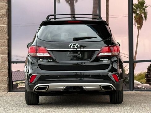 Used 2018 Hyundai Santa Fe Limited FWD image 10