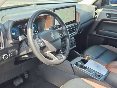 Used 2025 Ford Bronco Sport Outer Banks w/ Outer Banks Tech Package+ AWD/4WD image 15
