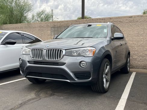 Used 2017 BMW X3 xDrive28i AWD/4WD image 2