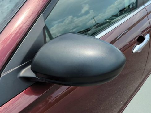 Used 2024 Nissan Altima 2.5 SV FWD image 24