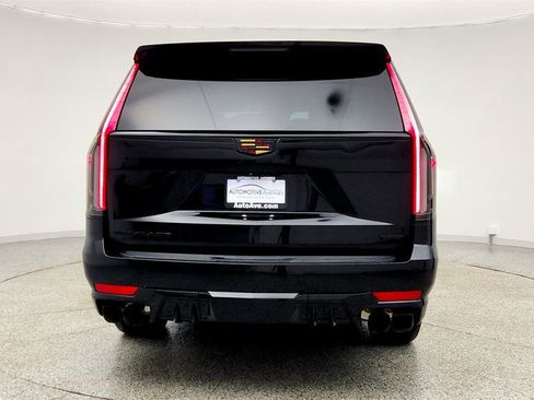 Used 2023 Cadillac Escalade V image 6