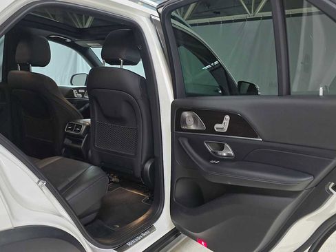 Used 2024 Mercedes-Benz GLE 350 GLE 350 w/ 3rd Row Seat Package image 14