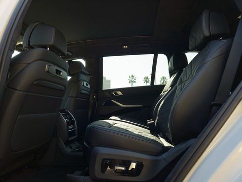New 2026 BMW X7 xDrive40i w/ M Sport Package image 17