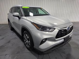 Used 2024 Toyota Highlander XLE AWD/4WD video 2