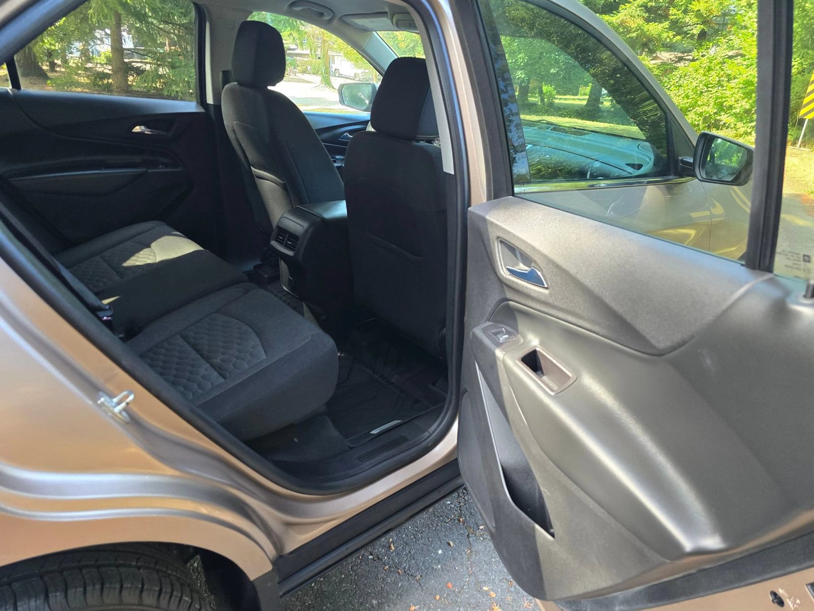 Used 2018 Chevrolet Equinox LT AWD/4WD image 14