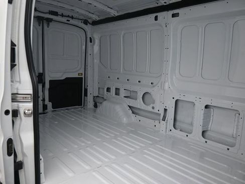 New 2026 Ford Transit 250 148 Medium Roof Extended AWD image 31