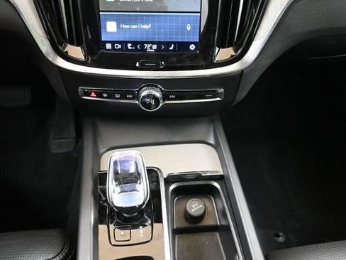 Certified 2024 Volvo V60 B5 Cross Country Ultimate image 28