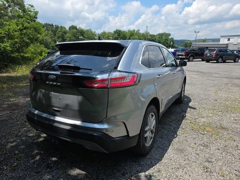 Used 2023 Ford Edge SEL w/ Convenience Package AWD/4WD image 3