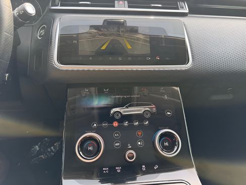 Used 2020 Land Rover Range Rover Velar S AWD/4WD image 16