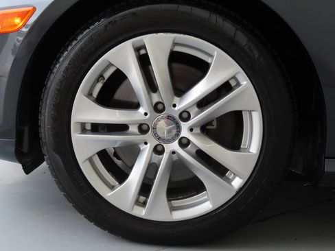 Used 2011 Mercedes-Benz E 350 Sedan image 29