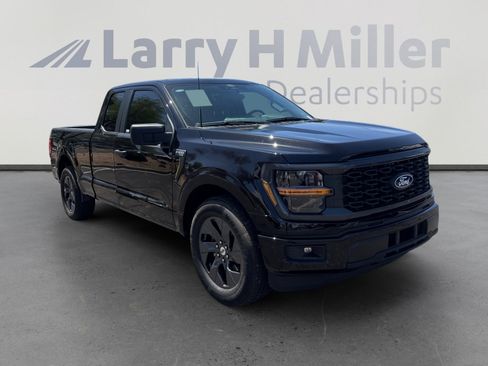 Used 2025 Ford F150 STX w/ Equipment Group 200A RWD image 7
