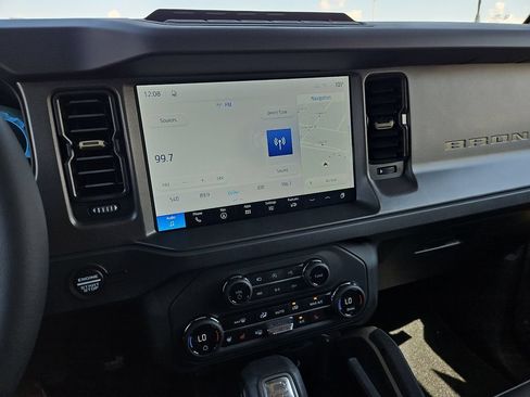 New 2026 Ford Bronco Badlands AWD/4WD image 25