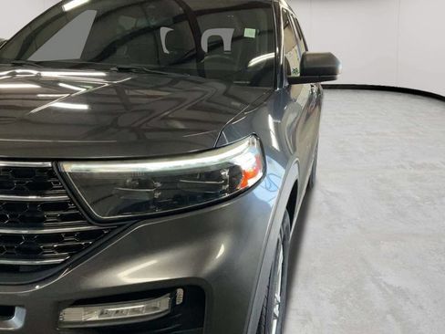 Used 2020 Ford Explorer XLT w/ Equipment Group 202A AWD/4WD image 45