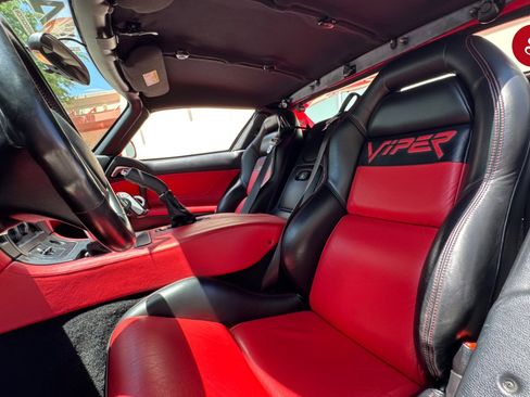 Used 2001 Dodge Viper RT/10 RWD image 10