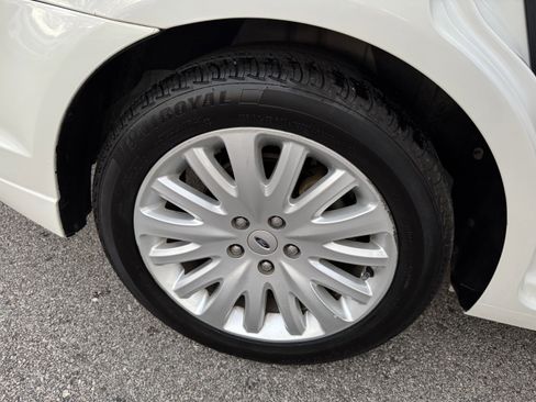 Used 2012 Ford Fusion Hybrid FWD image 19