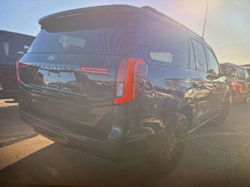 Used 2025 Ford Expedition Platinum w/ Stealth Appearance Package image 2