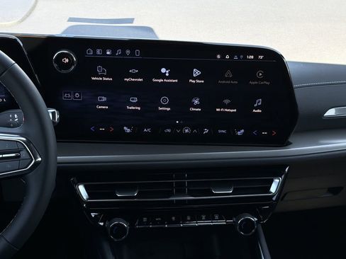 New 2026 Chevrolet Traverse LT image 4