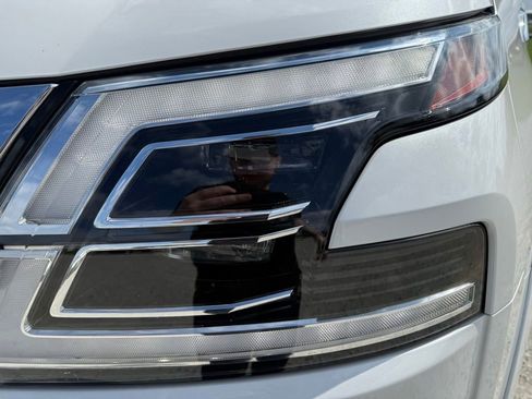 Used 2024 Nissan Armada Platinum w/ Cargo Package image 9