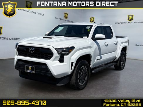 Used 2024 Toyota Tacoma TRD Sport AWD/4WD image 1