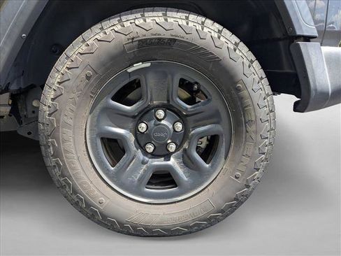 Used 2024 Jeep Wrangler Sport AWD/4WD image 7