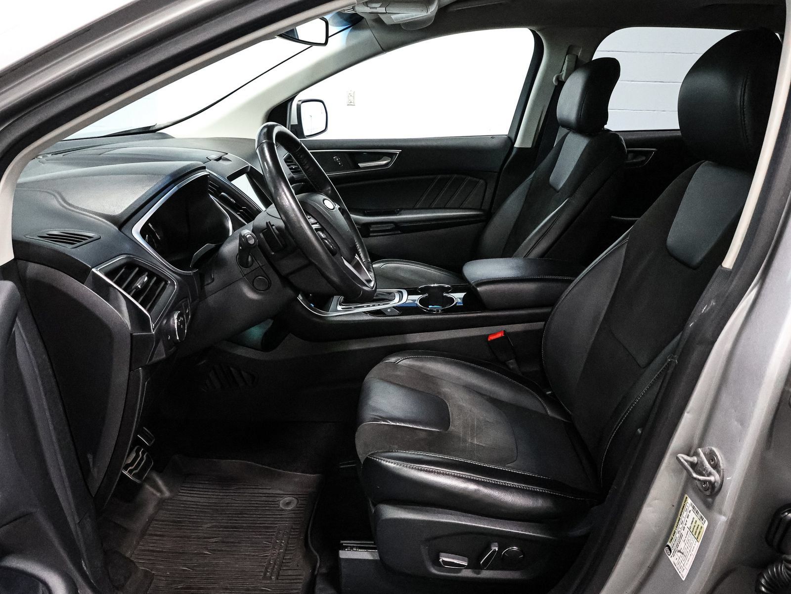 Used 2018 Ford Edge Sport w/ Equipment Group 401A AWD/4WD image 22