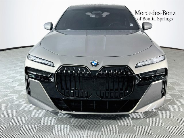 Used 2024 BMW 760i xDrive w/ Executive Package AWD/4WD image 2