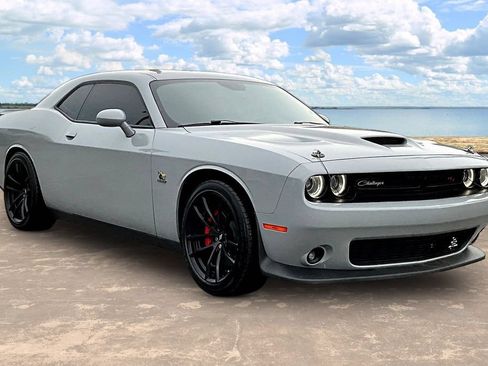 Used 2022 Dodge Challenger R/T Scat Pack w/ 1320 Plus Group RWD image 3