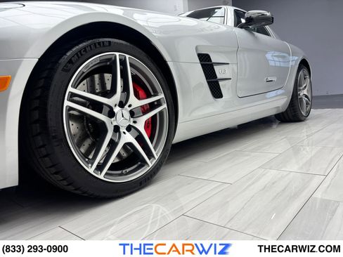 Used 2013 Mercedes-Benz SLS AMG GT Coupe image 21