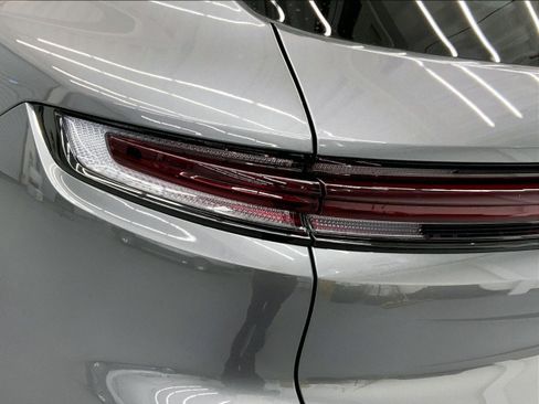 Used 2025 Porsche Cayenne image 29