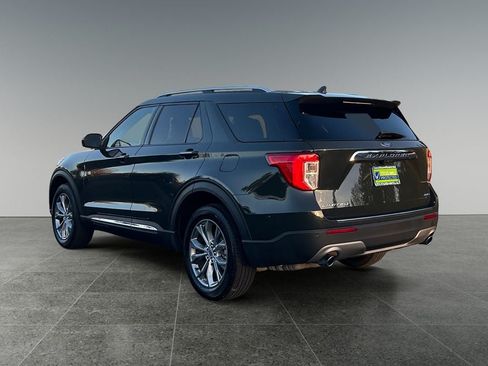 Used 2022 Ford Explorer Limited AWD/4WD image 5