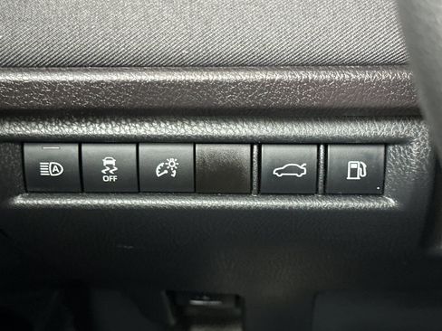 Certified 2025 Toyota Camry LE image 31