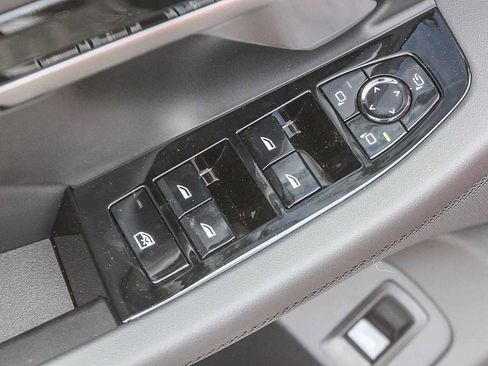 New 2026 BMW 530i w/ M Sport Package image 28