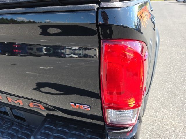 Used 2016 Toyota Tacoma TRD Off-Road AWD/4WD image 16
