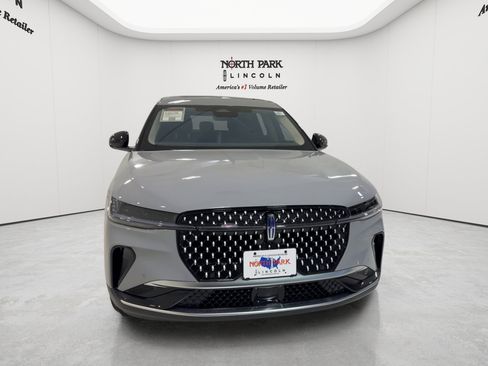New 2026 Lincoln Nautilus Premier w/ Equipment Group 102A AWD/4WD image 8