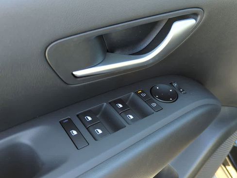 New 2026 Hyundai Tucson SE image 17