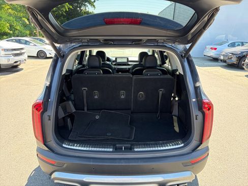Used 2021 Kia Telluride SX w/ SX Prestige Package AWD/4WD image 19