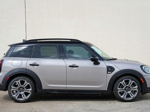 Used 2022 MINI Cooper Countryman S w/ Convenience Package FWD image 53