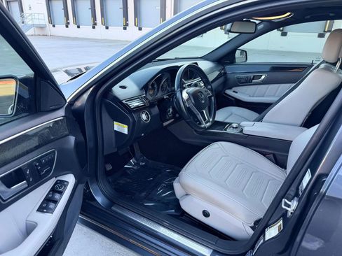 Used 2012 Mercedes-Benz E 350 4MATIC Sedan image 9