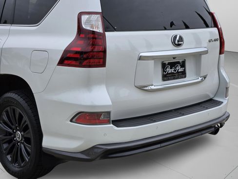 Certified 2021 Lexus GX 460 Luxury w/ Sport Design Package AWD/4WD image 41
