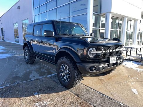 New 2025 Ford Bronco Badlands image 1