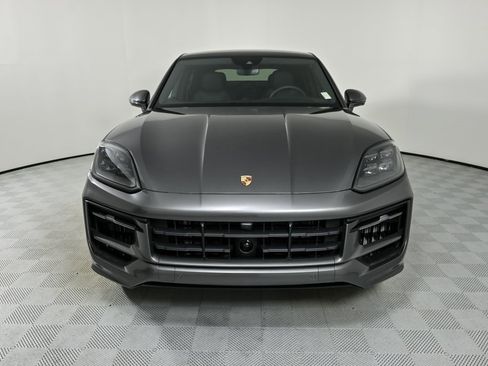 New 2025 Porsche Cayenne Coupe image 36